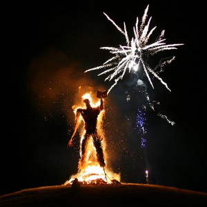 Wickerman_burn_fireworks